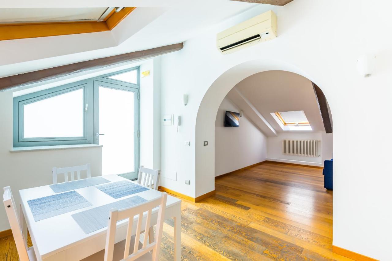 Attico Al Duomo By Napoliapartments Eksteriør billede